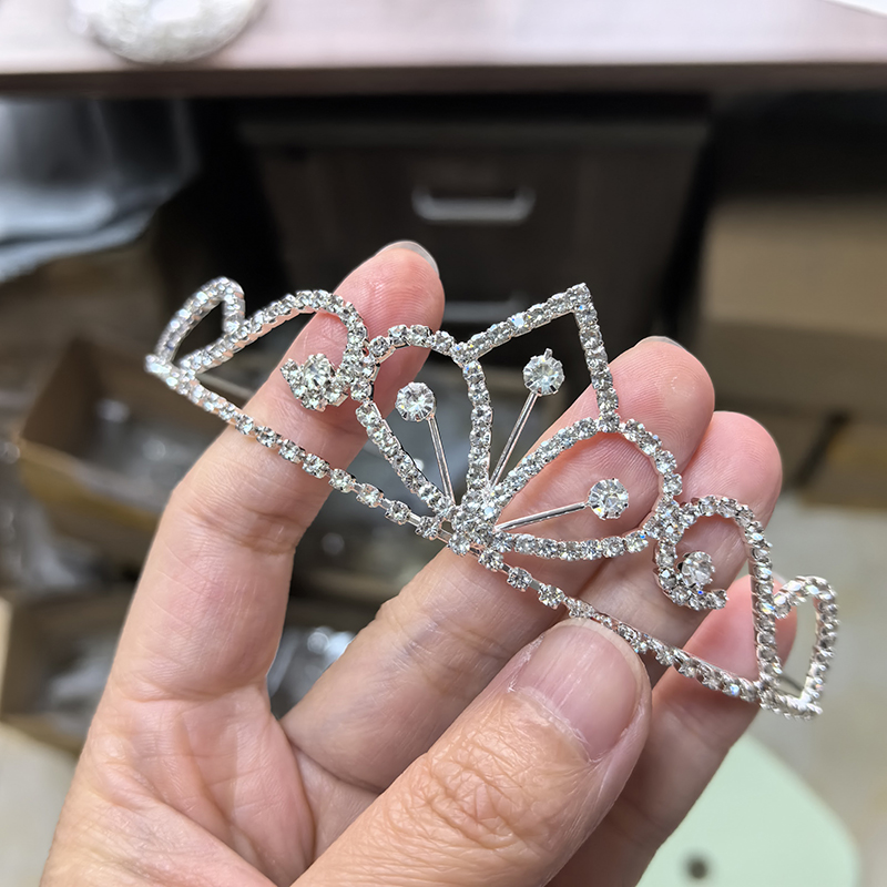 تاج زفاف فضي اللون مرصع بالأحج - مراجعة Women Accessories Aesthetic وسعره