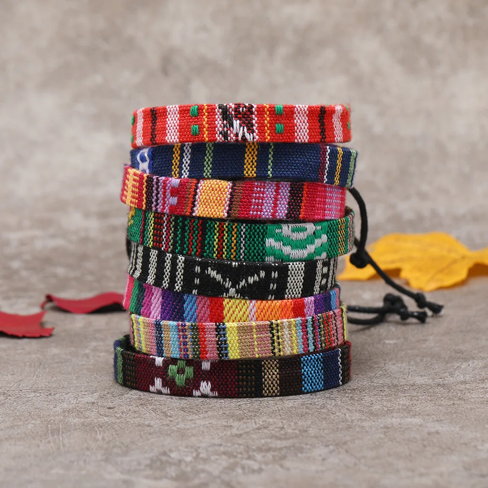 طقم إسورة نيبال ملونة للنساء و - مراجعة Women Accessories Nepal وسعره