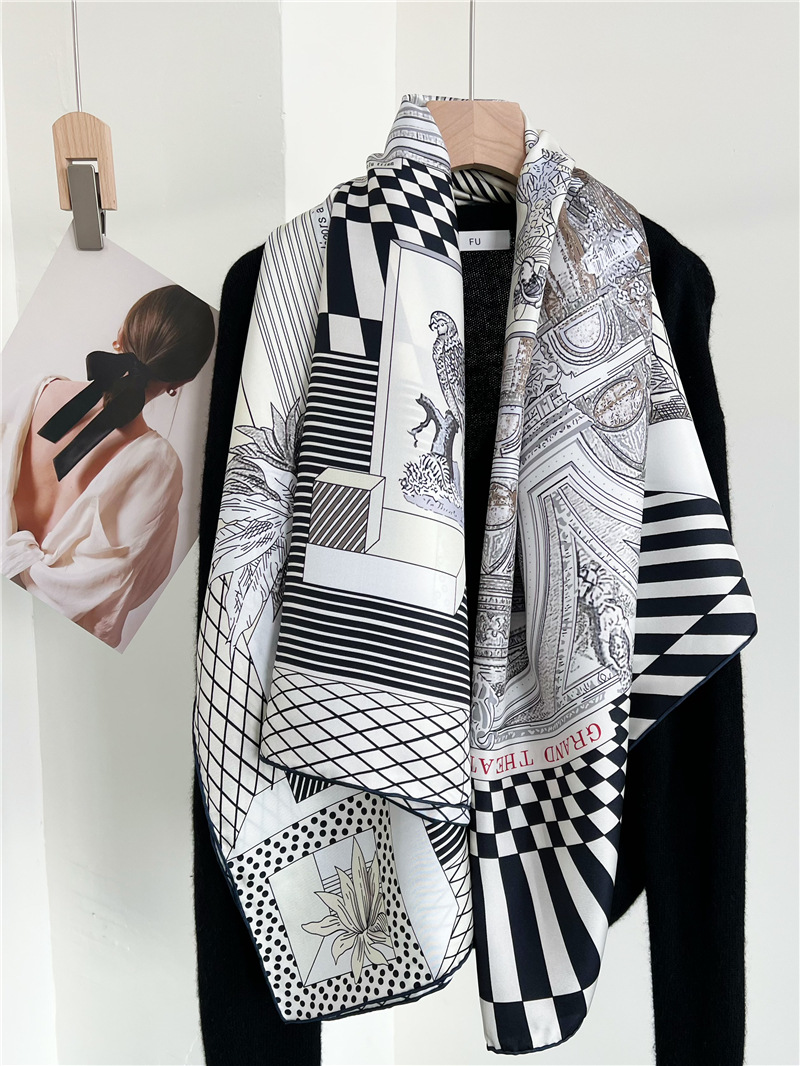 أوشحة حريرية كبيرة من ماركات م - مراجعة Women Accessories Brands وسعره