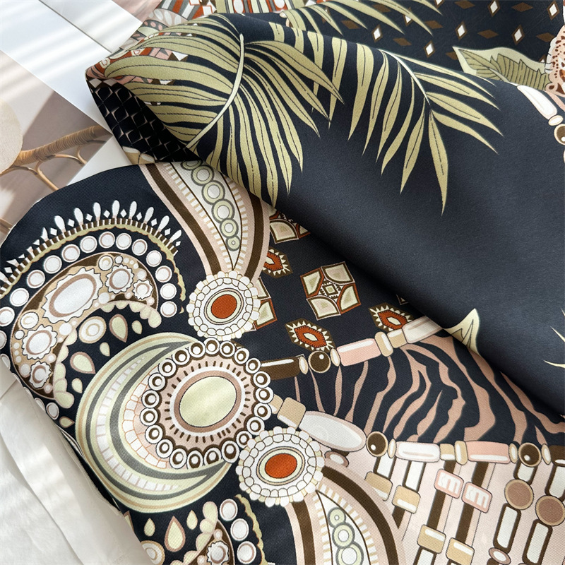 حك وشاح حريري 90 سنتيمتر العلا - مراجعة Women Accessories Brands وسعره
